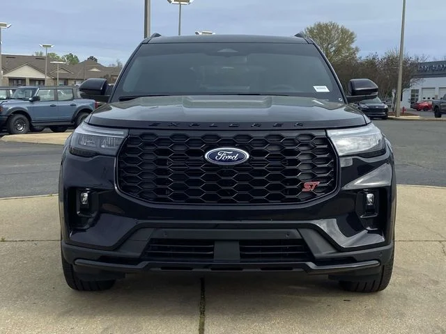 New 2026 Agate Black Metallic Ford ST image 6