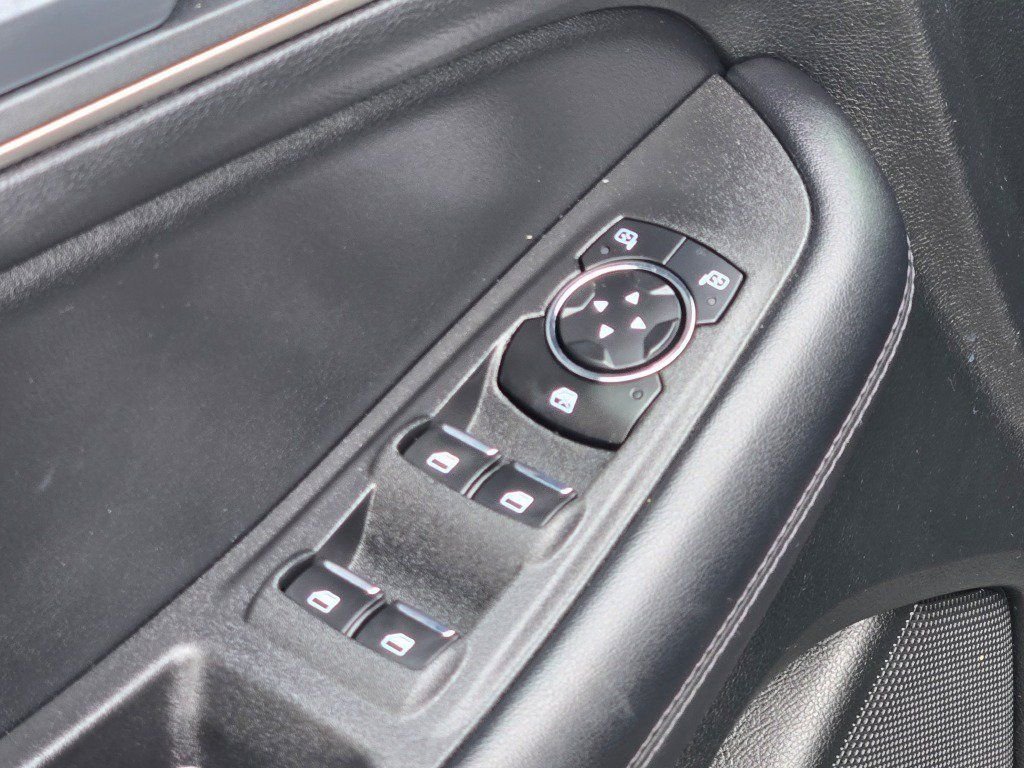 Used 2023 Green Metallic Ford SEL image 21