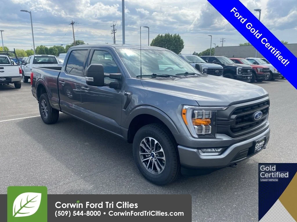 2023 Ford F-150 Lariat 4x4 SuperCrew 145 in's photo