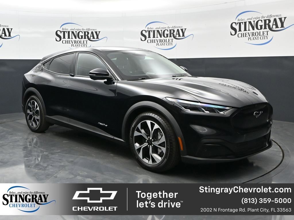 2025 Ford Mustang-Mach-e Select's photo