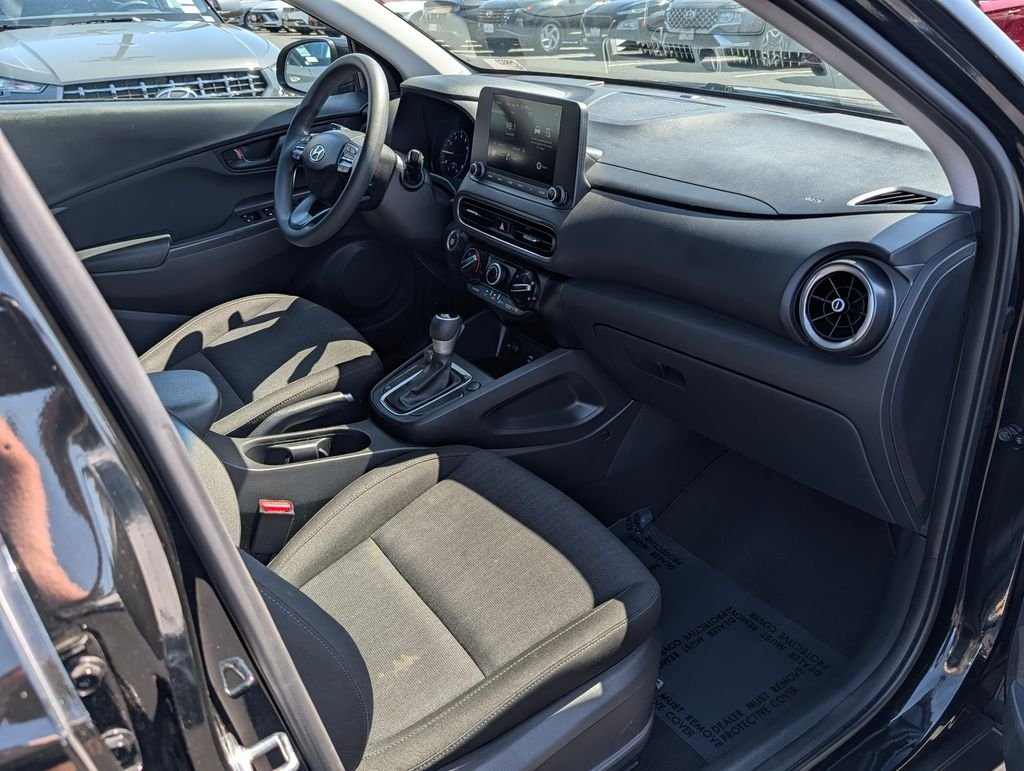 2023 Hyundai Kona SEL - Photo 9