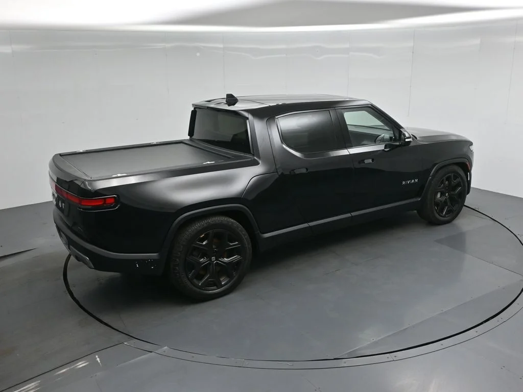Certified Used 2023  Rivian Adventure image 33