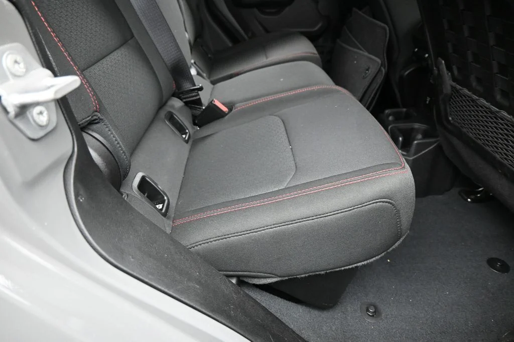 Used 2022 Sting-Gray Clearcoat Jeep Rubicon image 37