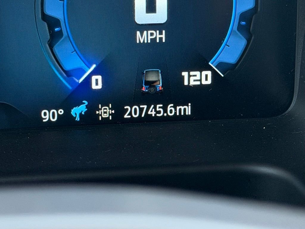 Used 2025 Gray Metallic Ford Badlands image 25