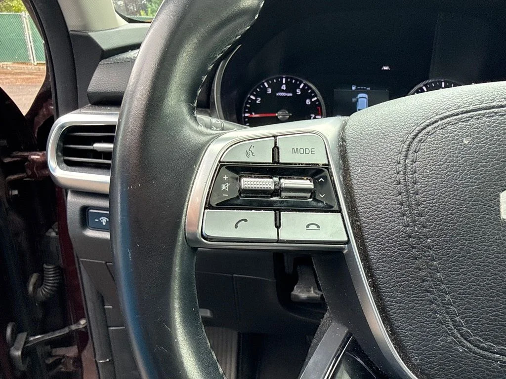 Used 2022 Sangria Kia S image 11