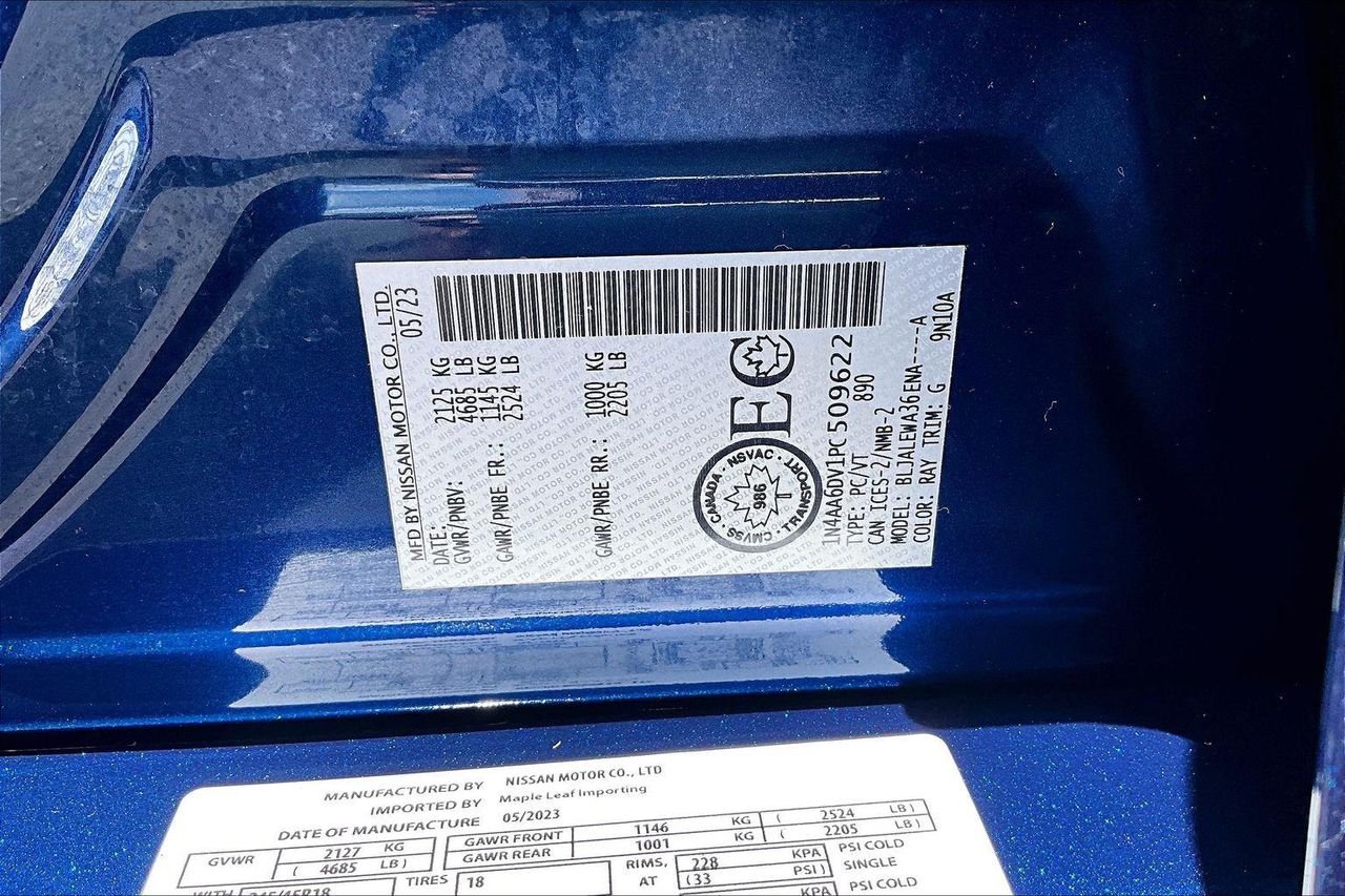 Used 2023 Deep Blue Pearl Nissan SL image 22