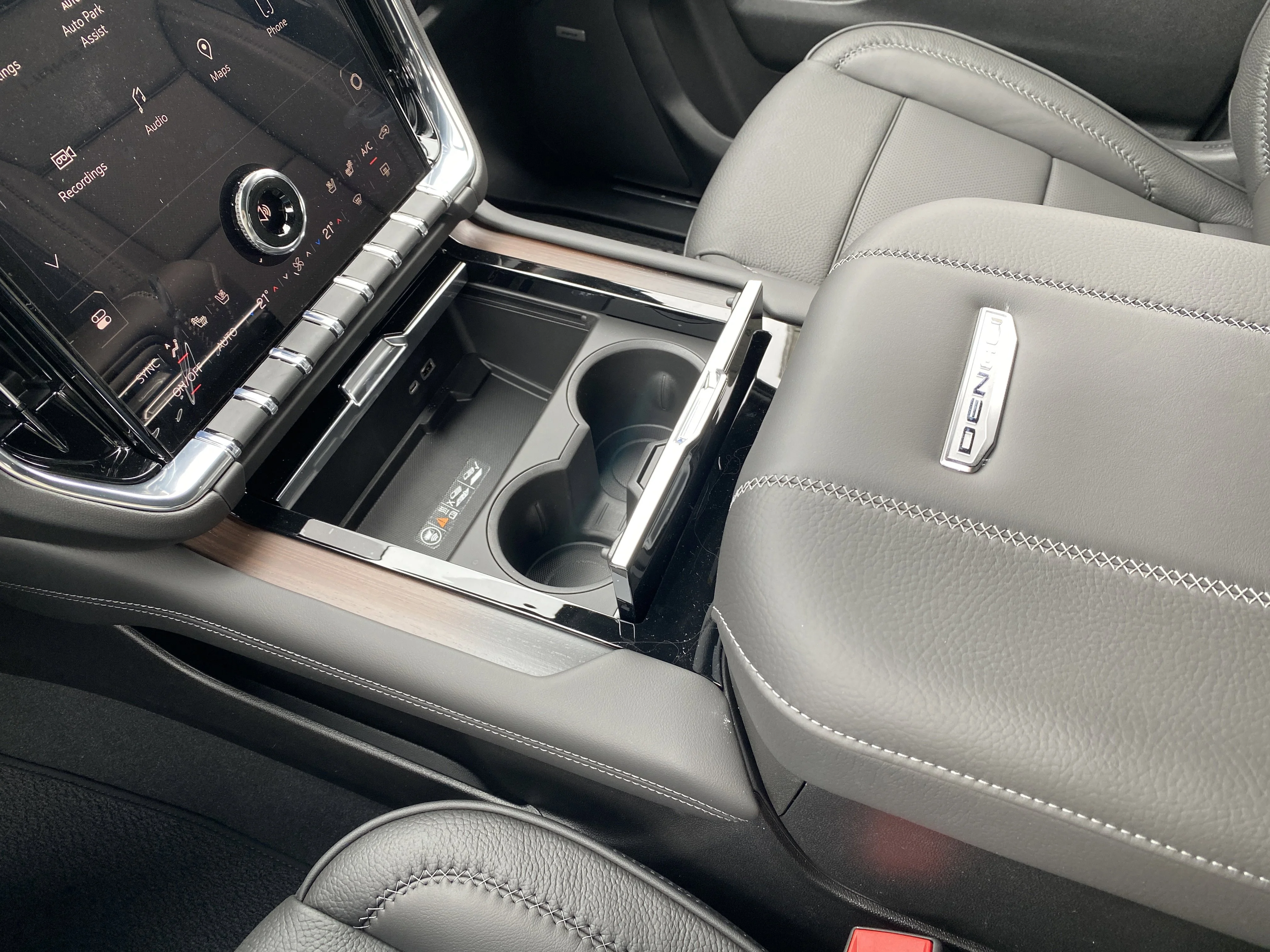 New 2026 ONYX BLACK GMC Denali image 23