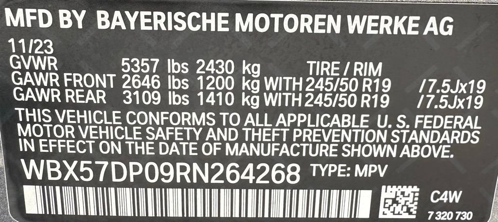 Used 2024 Skyscraper Grey Metallic BMW xDrive30i image 41