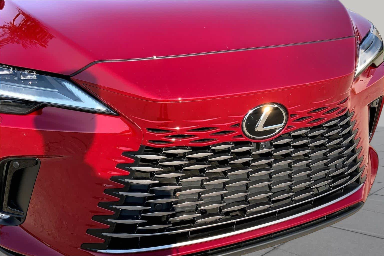 Used 2025 Matador Red Mica Lexus Luxury image 30