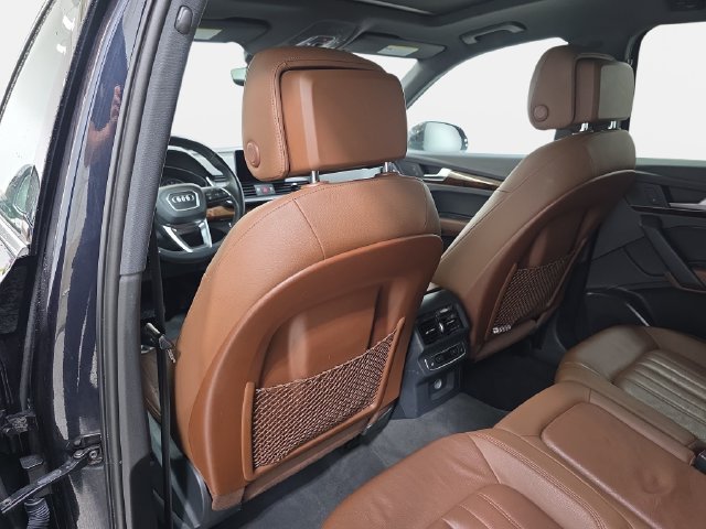 Used 2018 Moonlight Blue Audi 2.0T Premium Plus image 12
