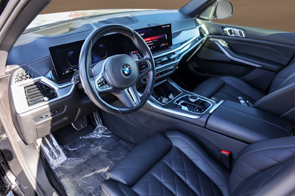 2026 BMW X5 M60i - Photo 10