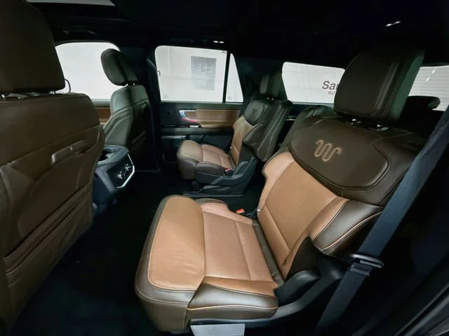 Used 2025 Gray Metallic Ford King Ranch image 26