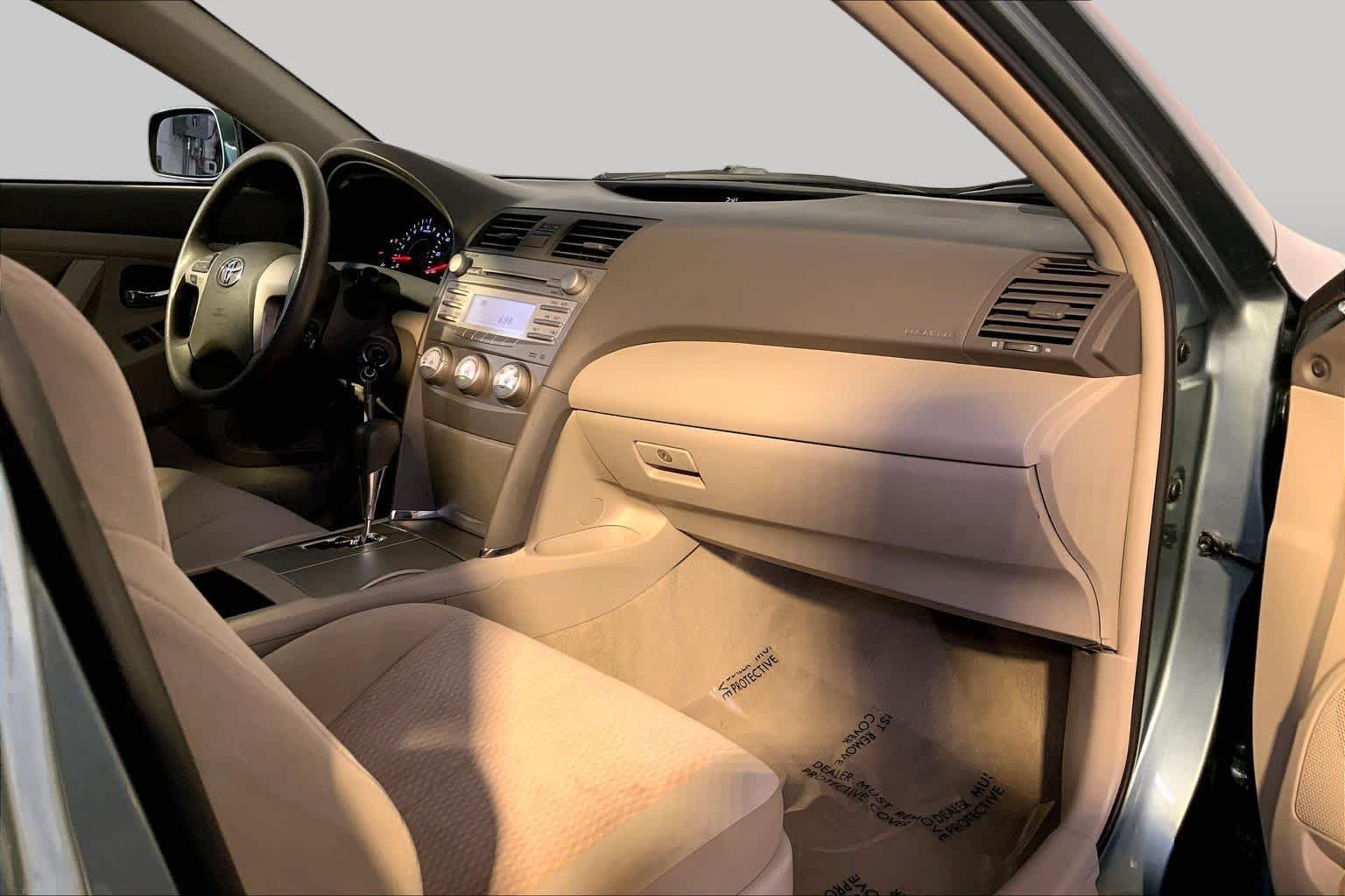 Used 2011 Aloe Green Metallic Toyota LE image 18