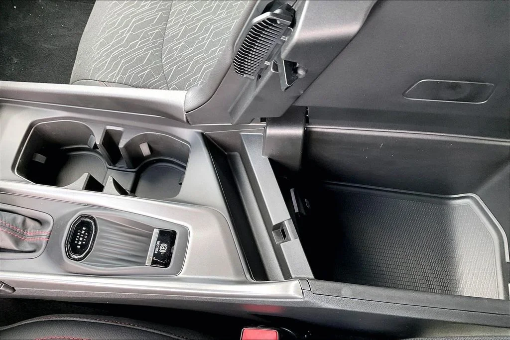New 2026 Dodge Charger R/T 4D Sedan