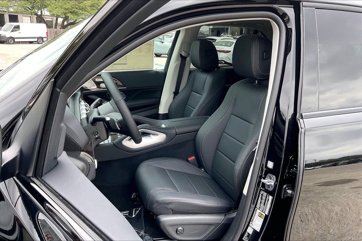New 2026 Black Mercedes-Benz GLE 450 image 13