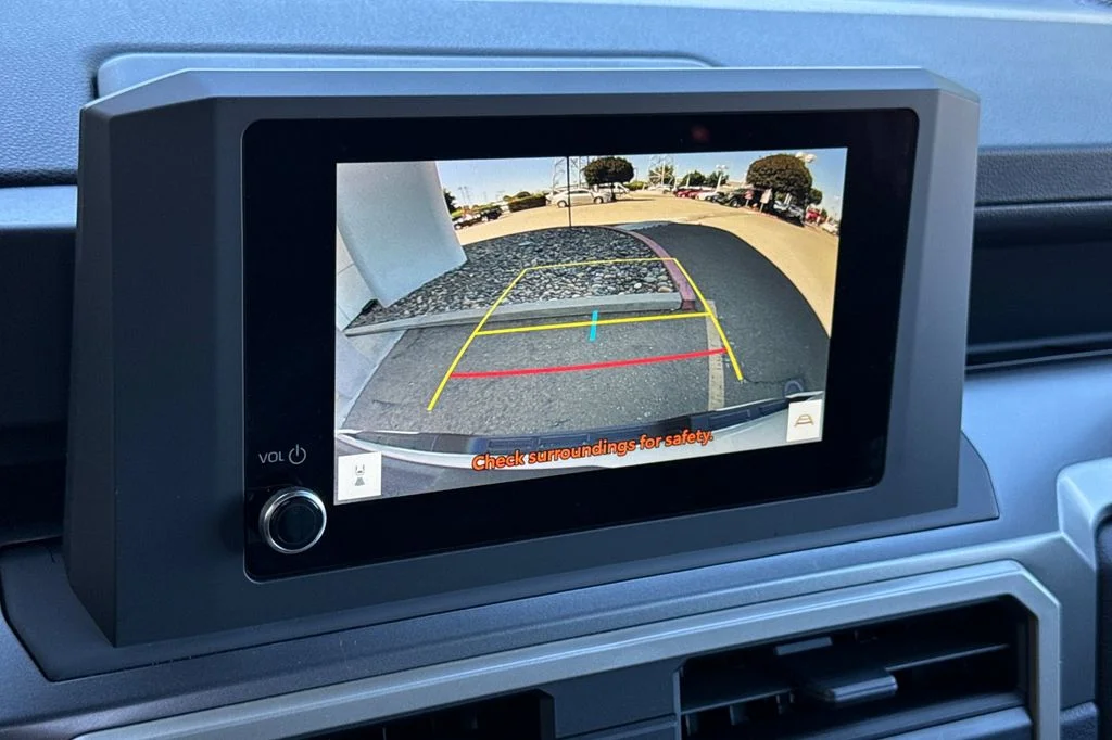 Used 2025 White Toyota SR5 image 22