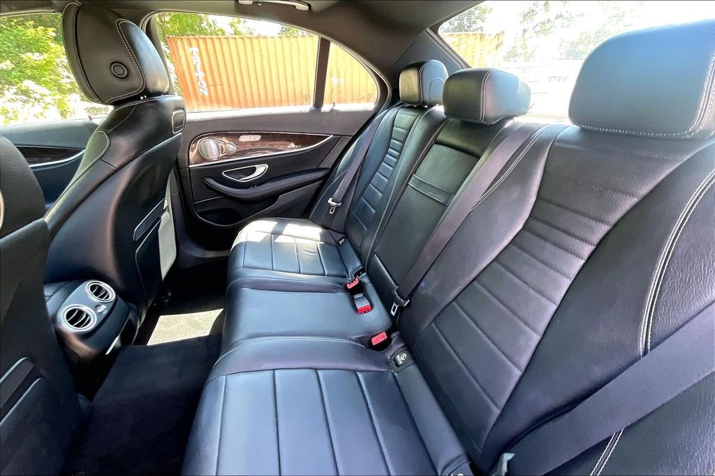 Used 2018 Black Mercedes-Benz E 400 image 26