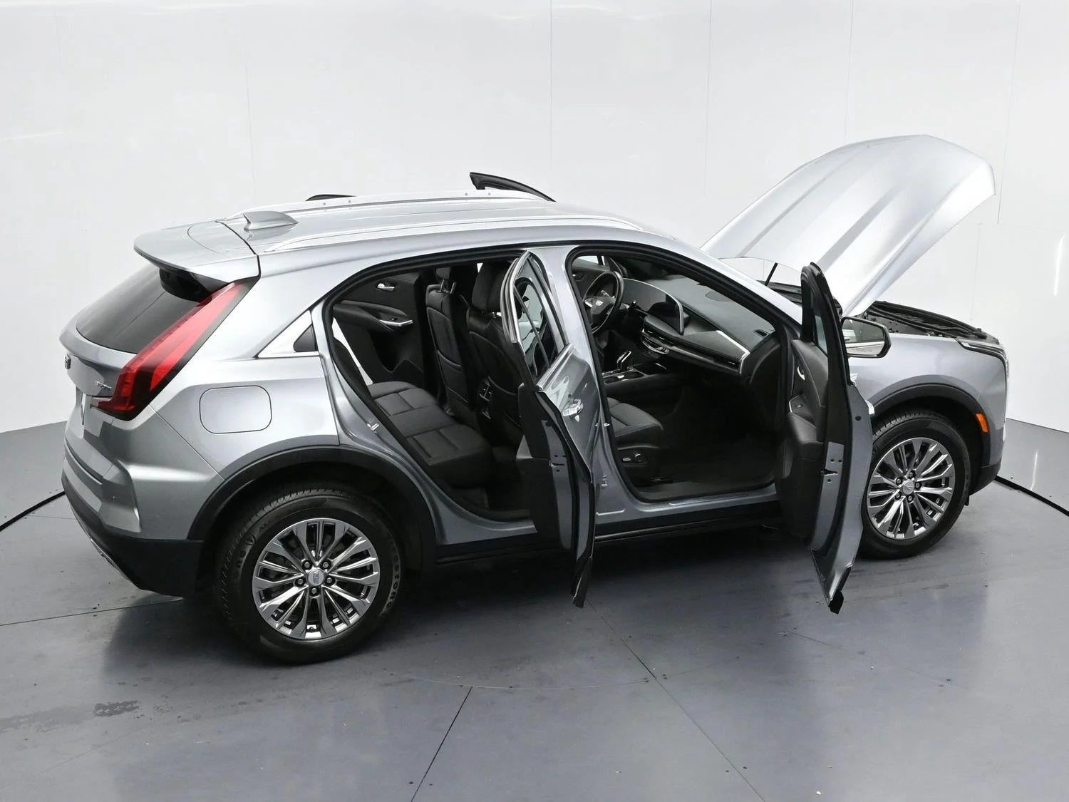 Used 2024 Argent Silver Metallic Cadillac Premium Luxury image 33