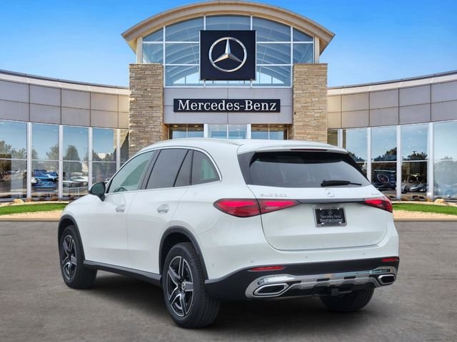 New 2026 Polar White Mercedes-Benz GLC 300 image 3
