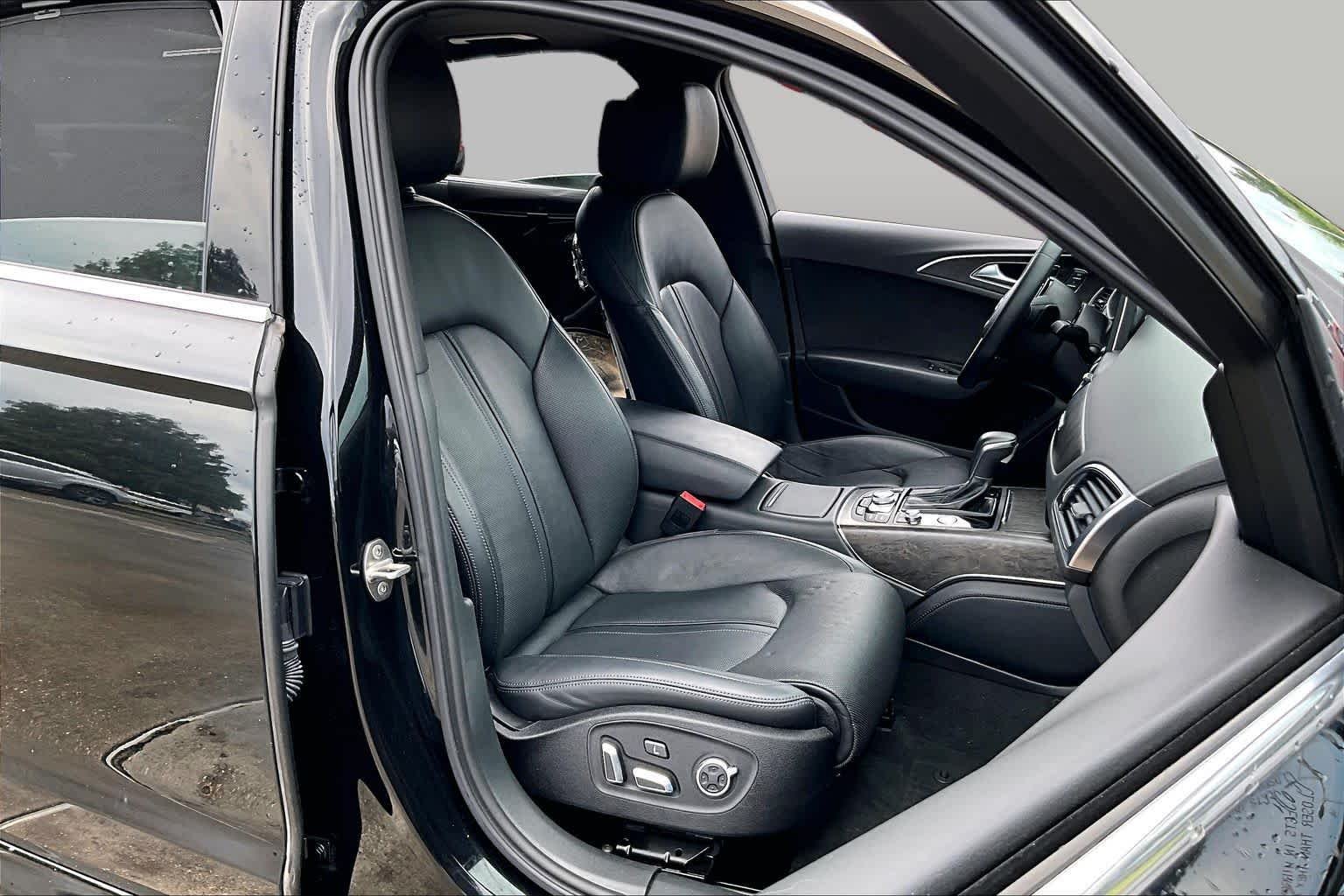 Used 2018 Mythos Black Metallic Audi Prestige image 9