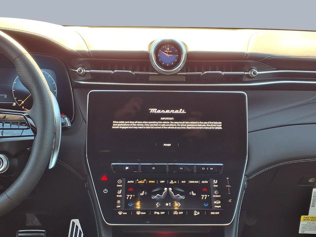 2026 Maserati Grecale Modena V6 - Photo 13