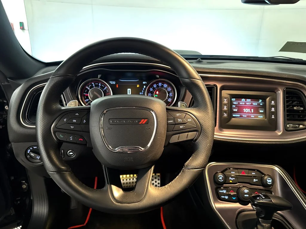 Used 2016 Black Dodge R/T Shaker image 7