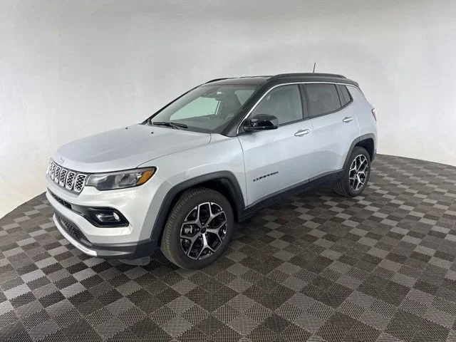 Used 2025 Silver Jeep Limited image 5