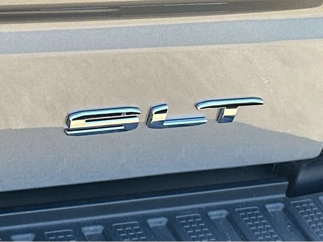 2026 GMC Sierra 1500 SLT - Photo 9