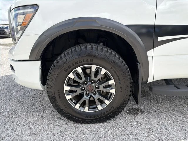 Used 2024 White Nissan PRO-4X image 32