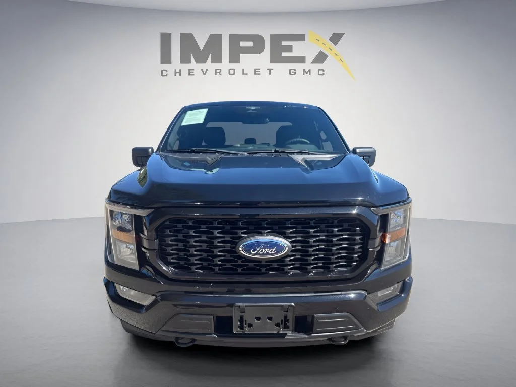 Used 2023  Ford XL image 8