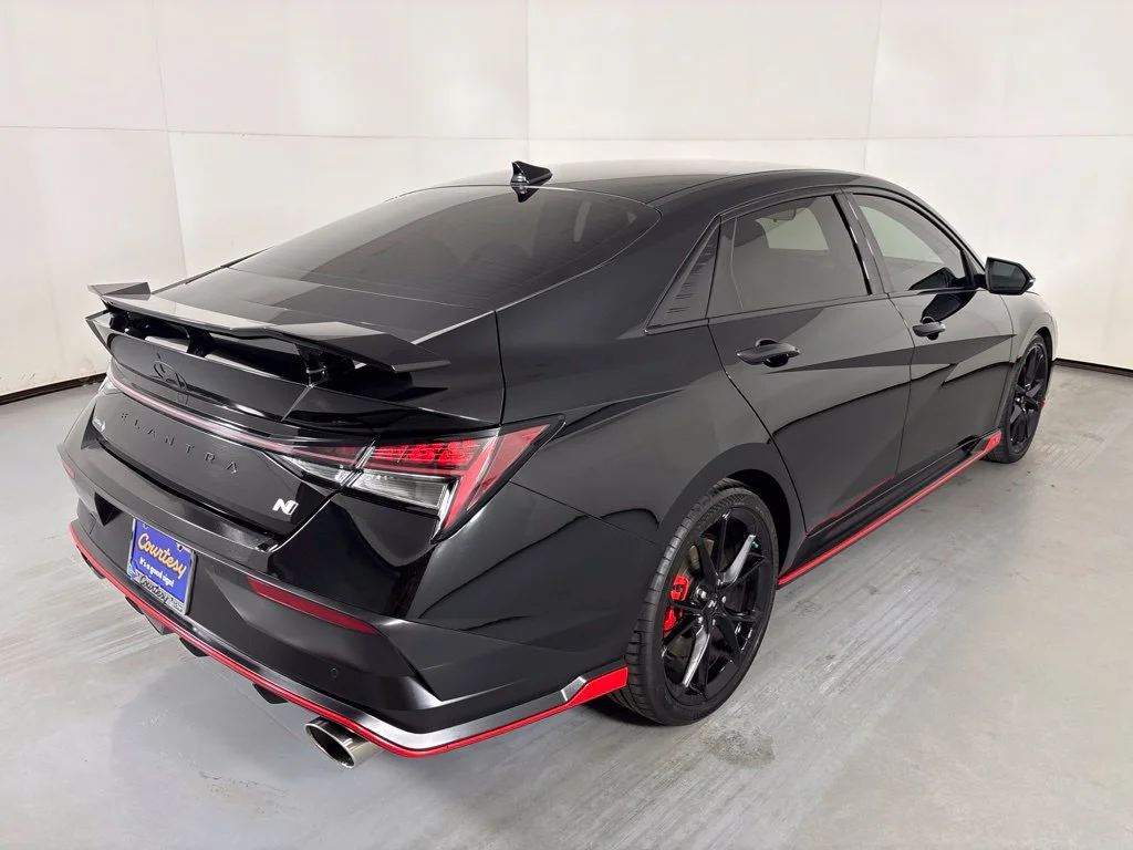 Used 2025 Black Hyundai Base image 8