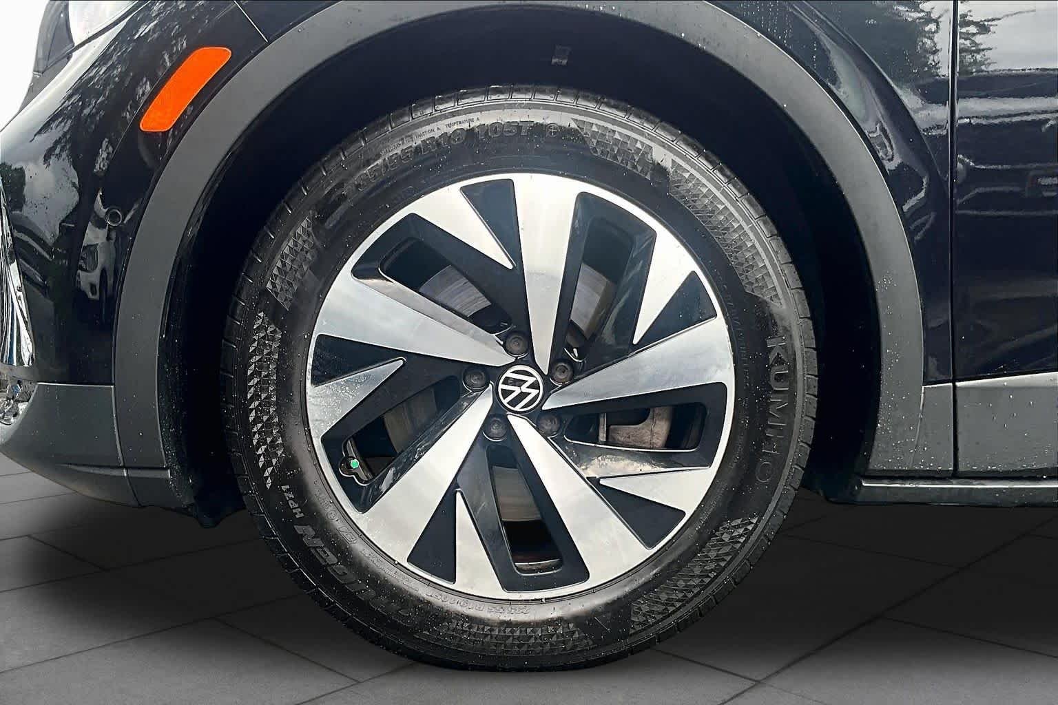 Certified Used 2023 Deep Black Pearl Volkswagen Pro image 10