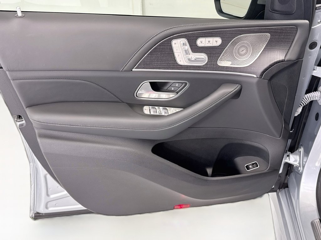 Certified Used 2022 Cirrus Silver Metallic Mercedes-Benz GLE 53 AMG® image 23