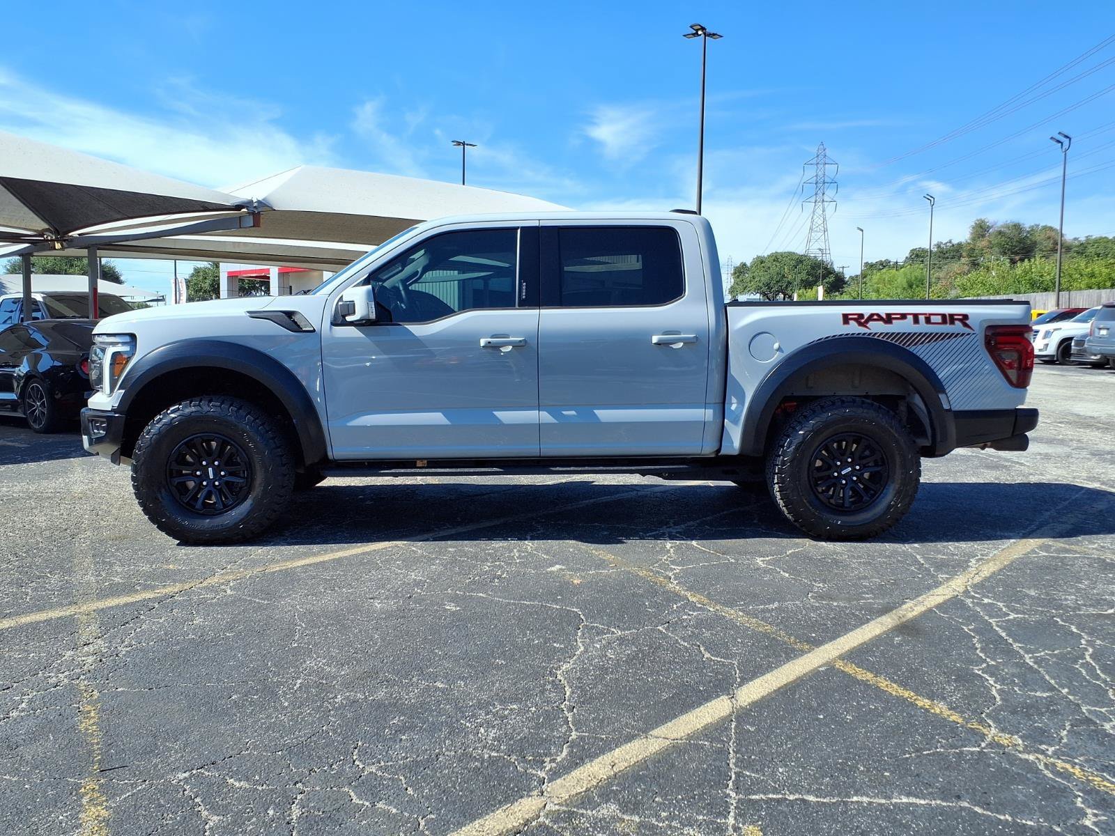 Used 2026 Avalanche Ford Raptor image 8