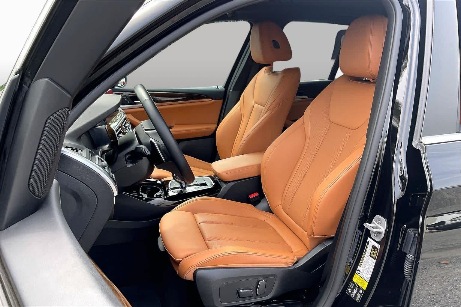 Certified Used 2024 Jet Black BMW xDrive30i image 7