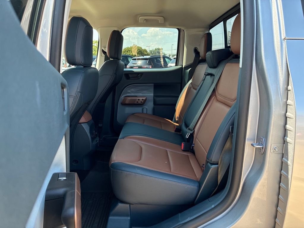 Used 2024 Silver Ford Lariat image 29