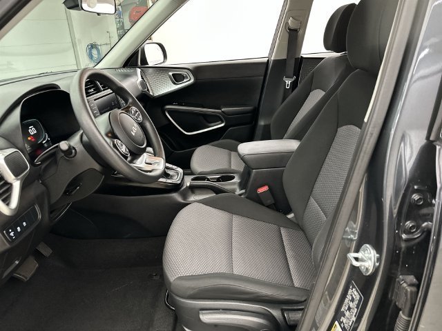 2024 Kia Soul LX - Photo 9