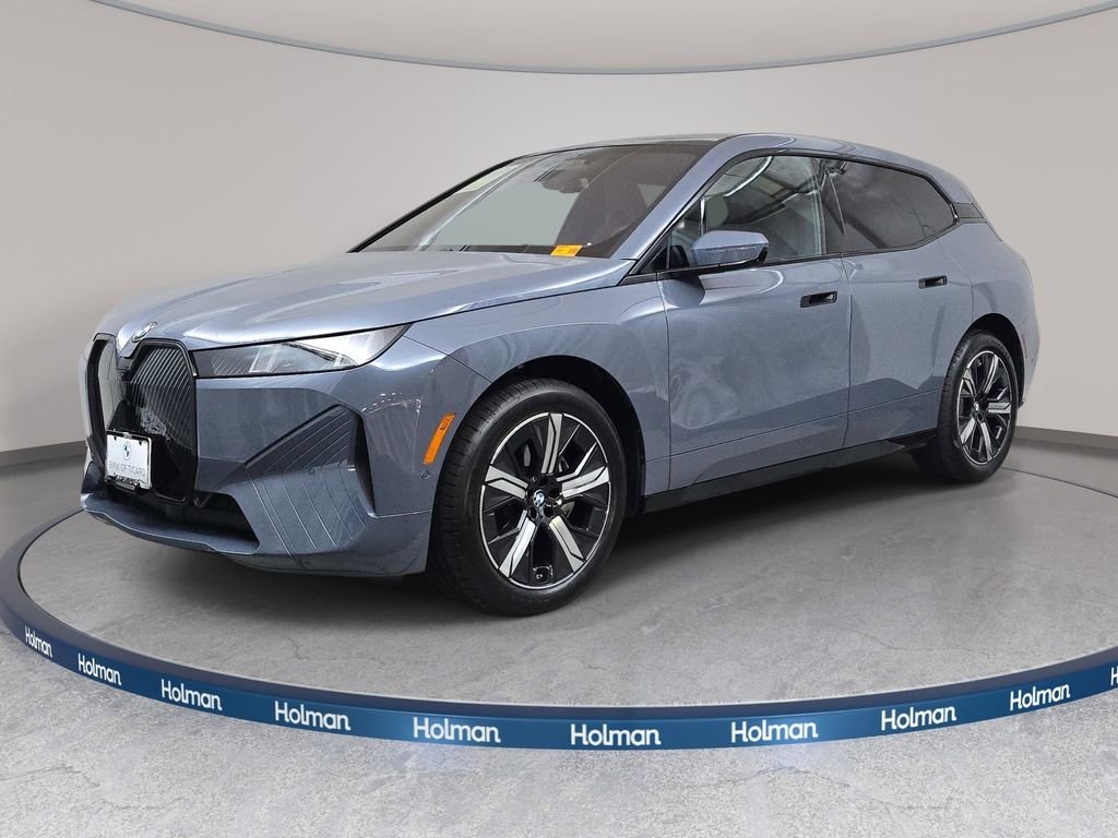 2026 BMW iX xDrive60's photo