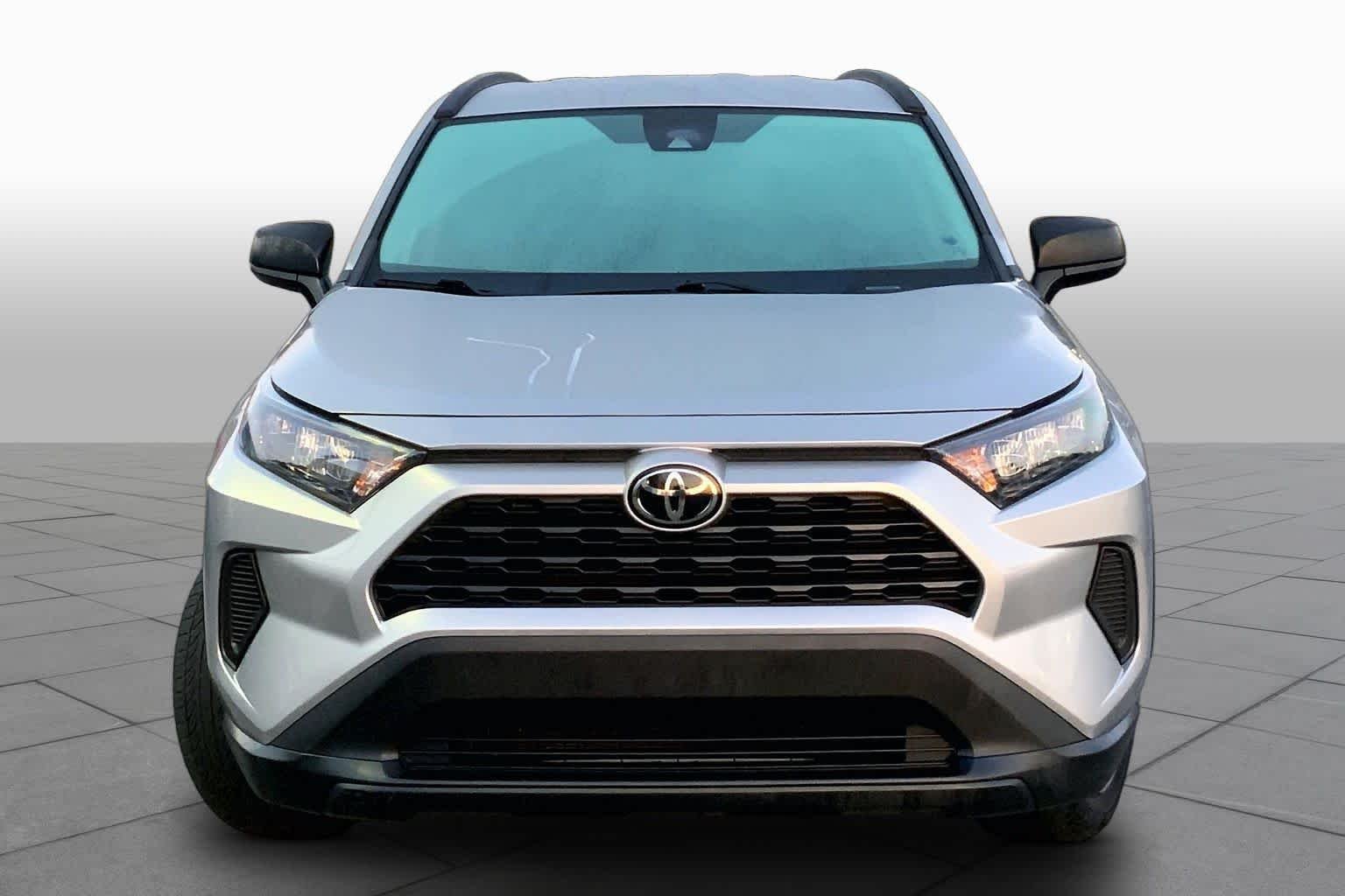 Used 2021 Silver Sky Metallic Toyota LE image 4