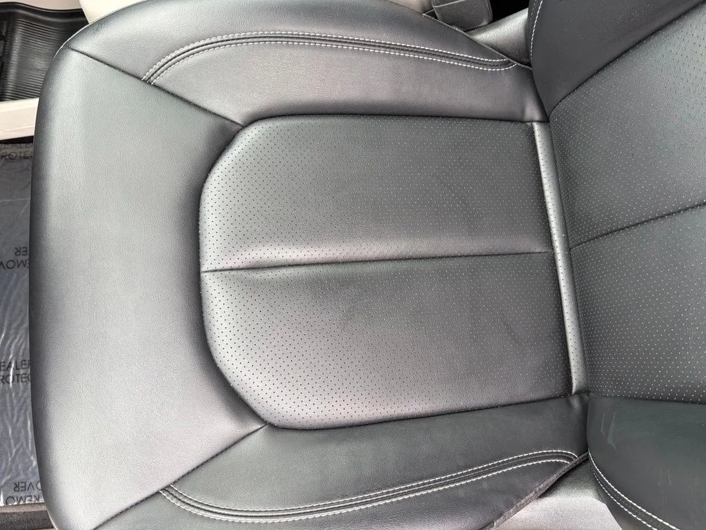 Used 2024 White Chrysler Touring L image 14
