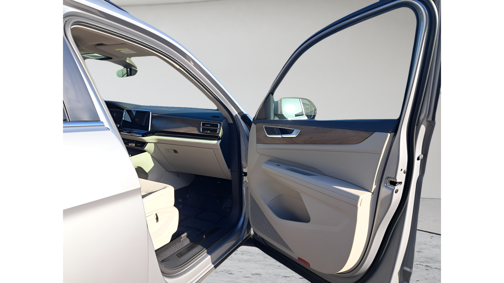 New 2026 Silver Volkswagen SE w/Technology image 12