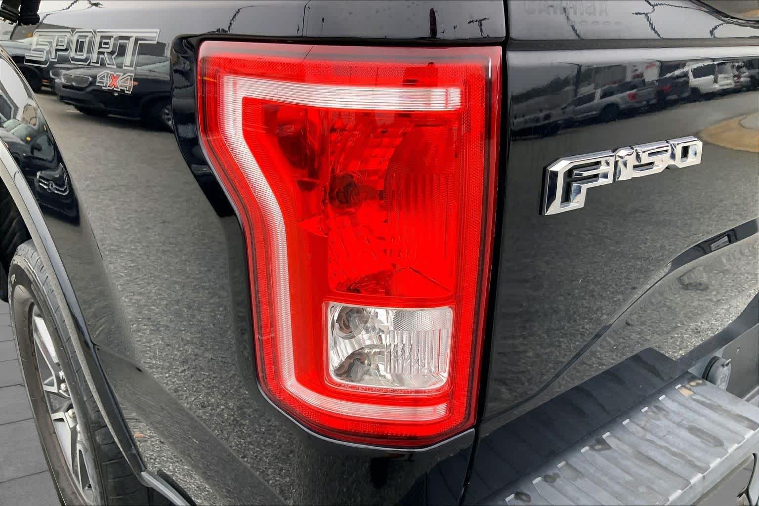 Used 2017 Shadow Black Ford XLT image 26