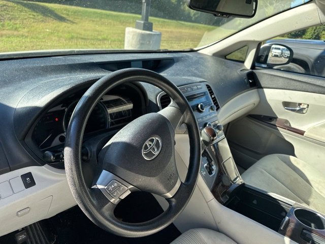 Used 2009  Toyota Base image 18