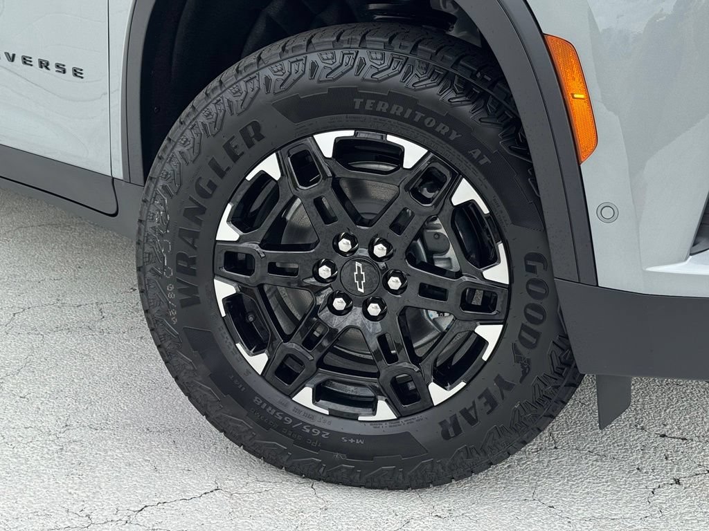 2027 Chevrolet Traverse Z71 - Photo 7