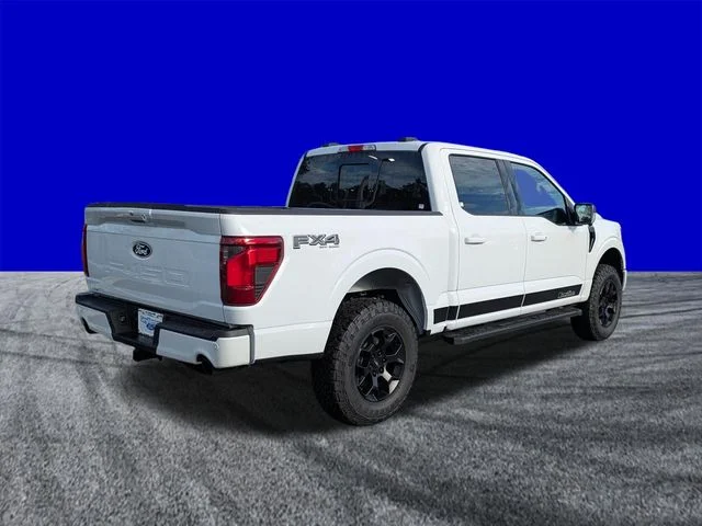 New 2026 Oxford White Ford XLT image 4