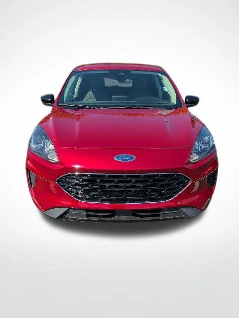 Used 2021 Ford Escape SE with VIN 1FMCU0G60MUA45543 for sale in Manchester, TN