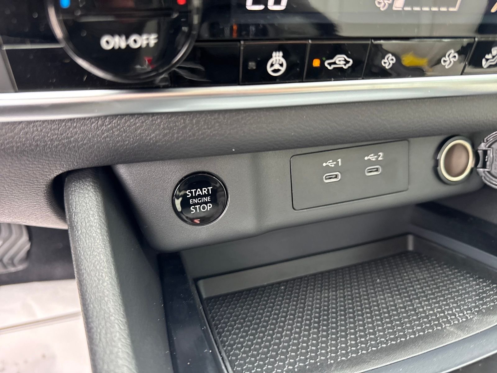 New 2026 Nissan Rogue SV 4D Sport Utility