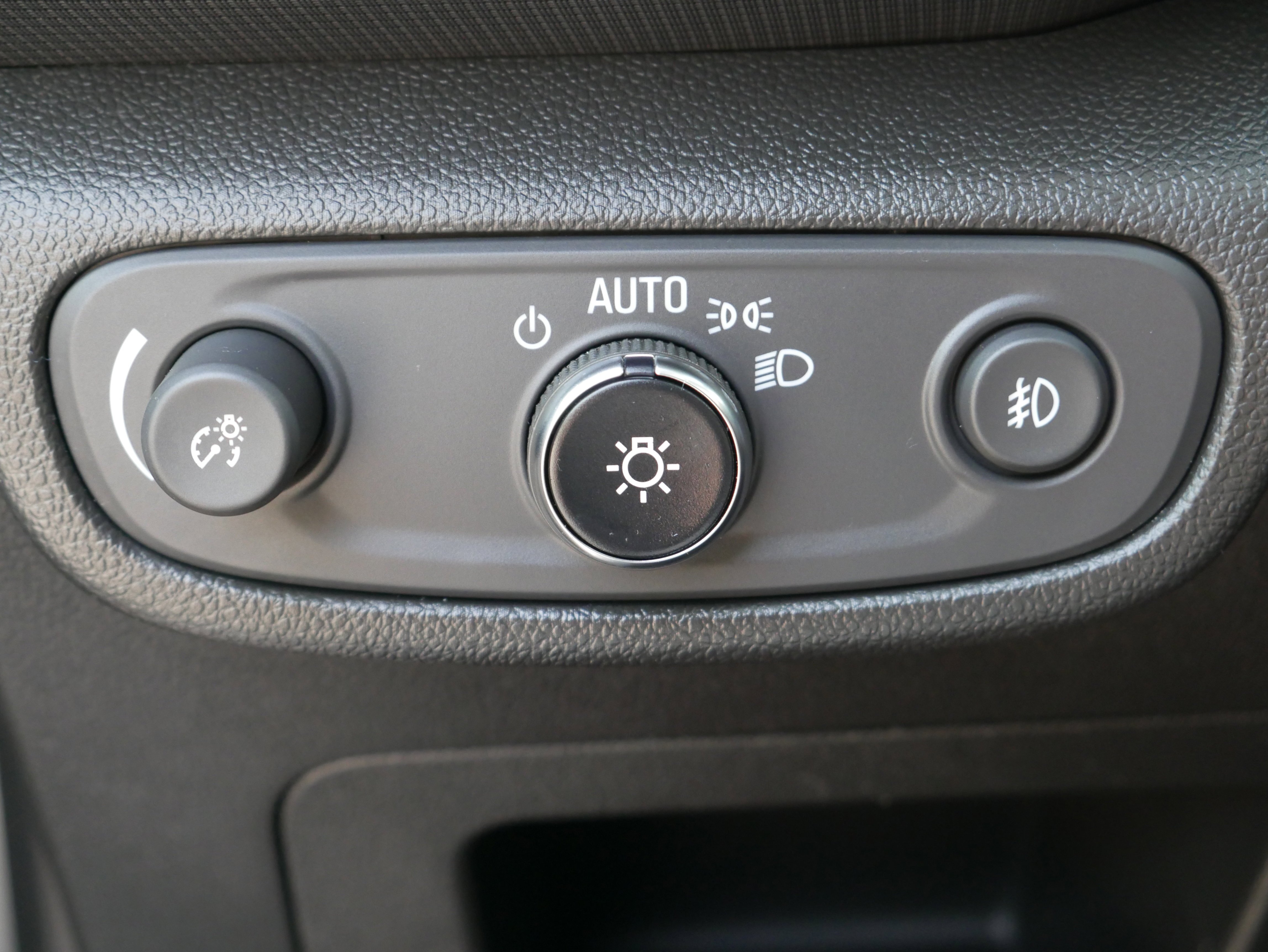 Used 2023 Sterling Gray Metallic Chevrolet LT image 28