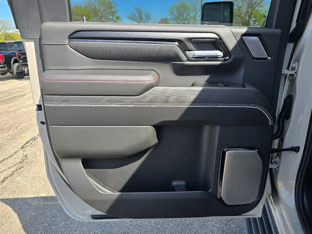 2026 GMC Sierra 2500HD AT4X - Photo 25
