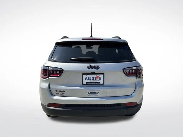 New 2026 Silver Jeep Latitude image 7